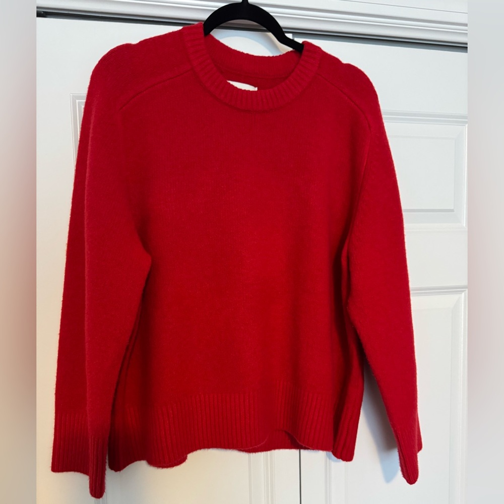 Abercrombie & Fitch Women’s Red Crew Neck Sweater